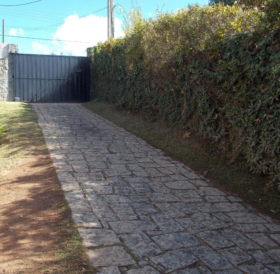 Stein Suites Campos do Jordao Luaran gambar