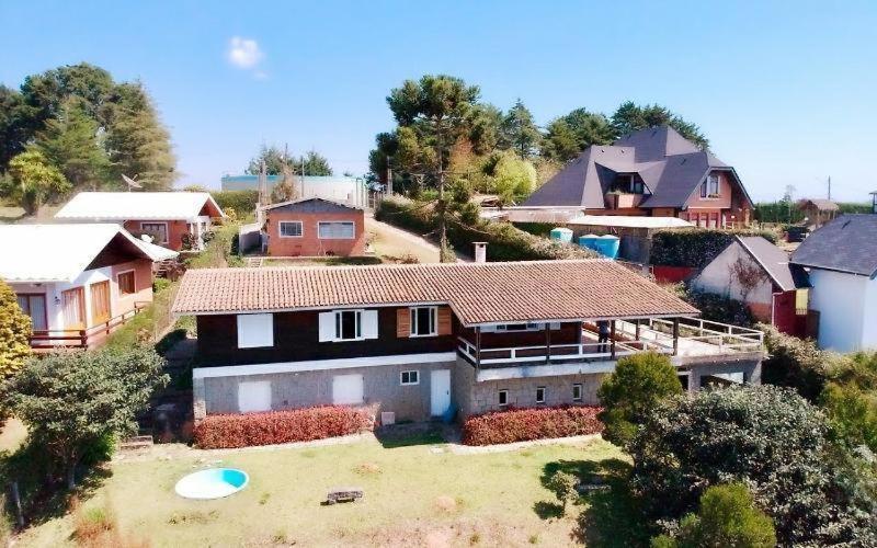 Stein Suites Campos do Jordao Luaran gambar