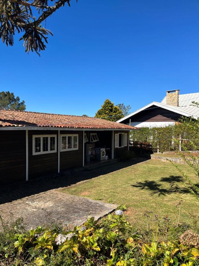 Stein Suites Campos do Jordao Luaran gambar