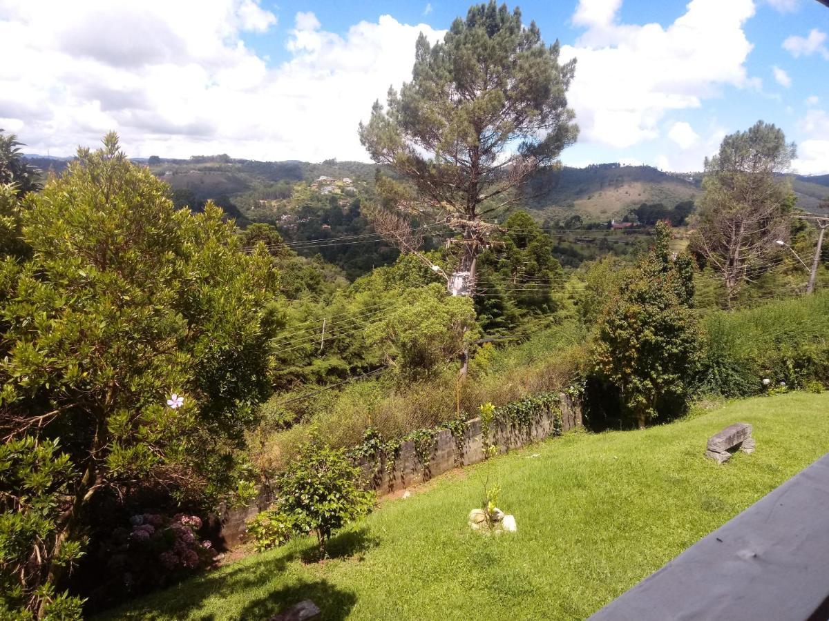 Stein Suites Campos do Jordao Luaran gambar